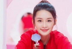 李沁爆料男朋友视频,男友视频曝光，甜蜜瞬间引网友热议